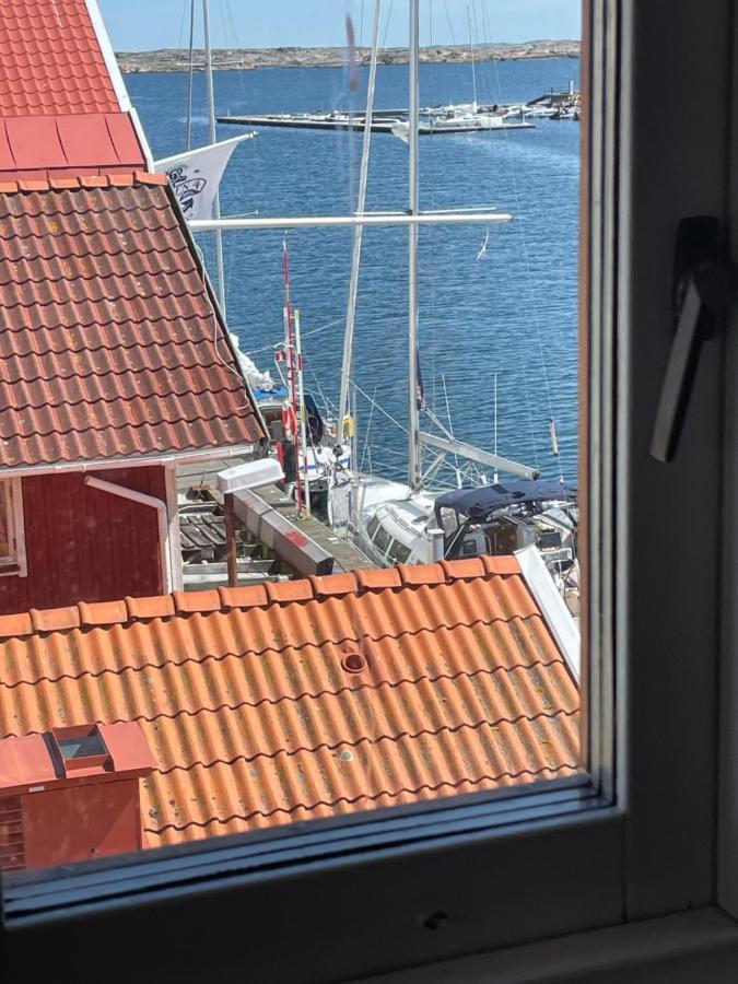 Pensionat Bryggan Smögen Exterior foto